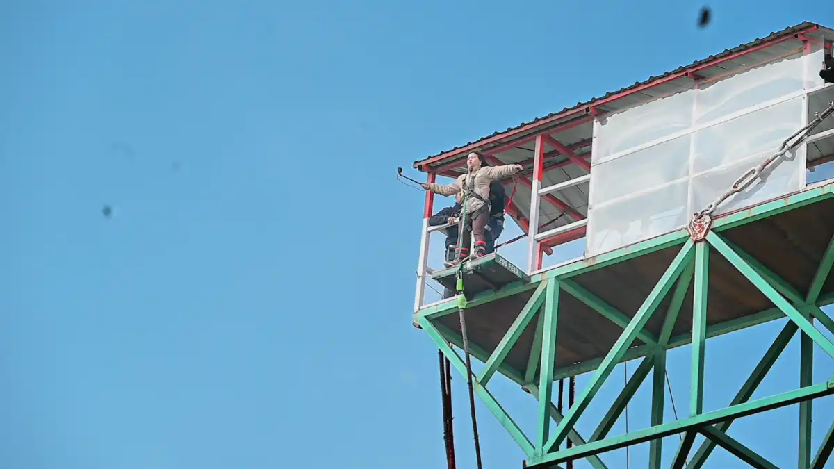 Bungee Jumping